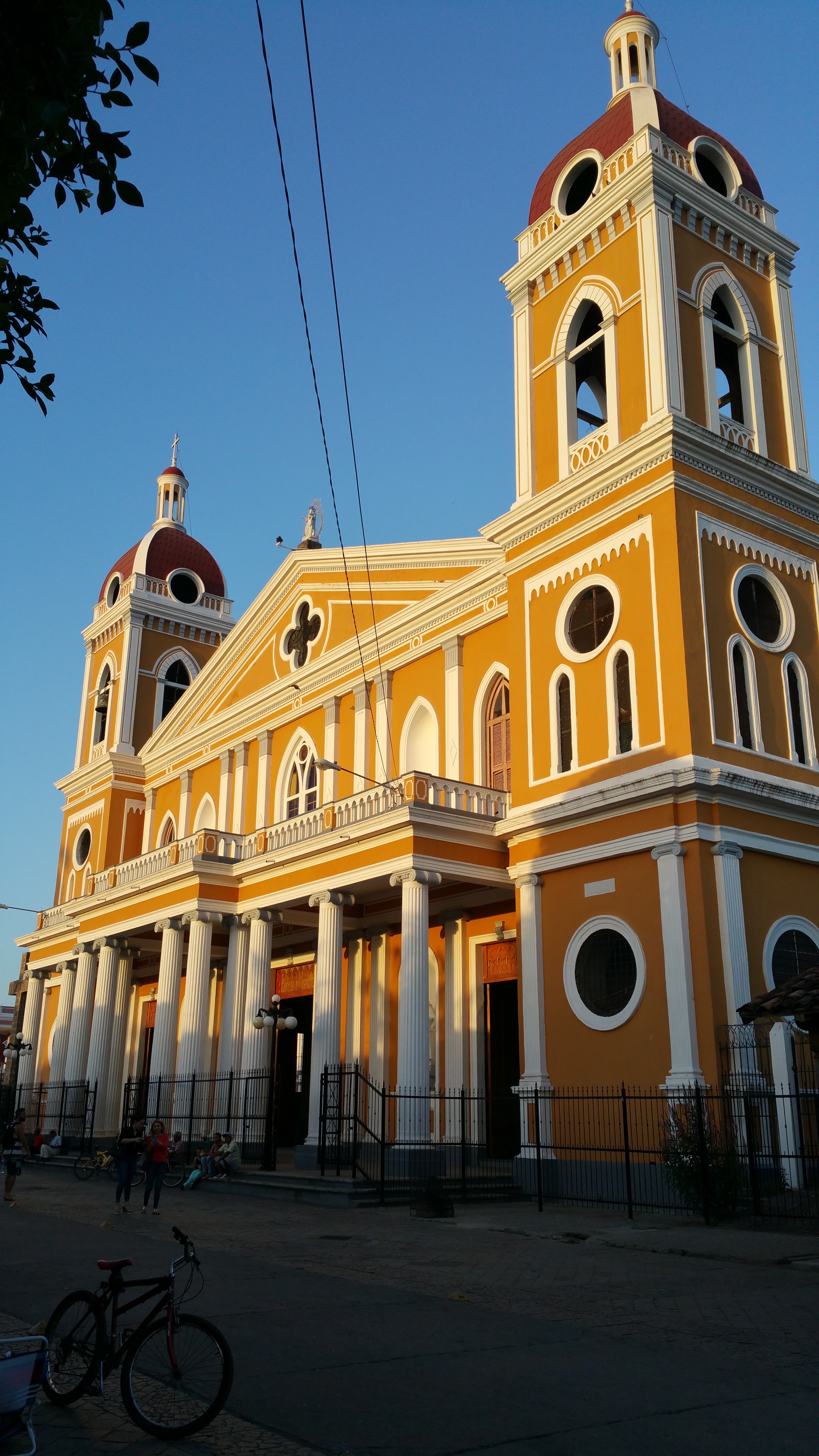 Parque Central de Granada(格拉纳达中央公园) – 步行小径